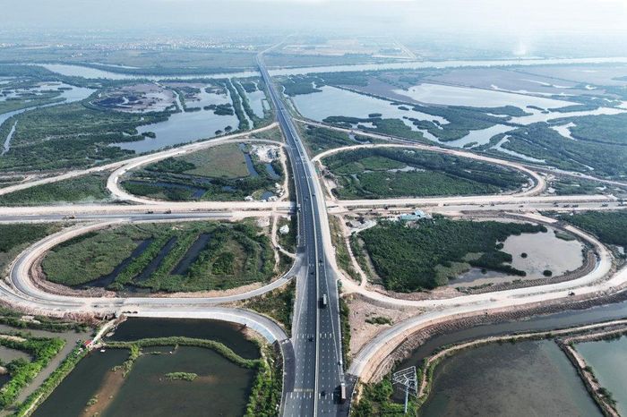 Hà Nội bổ sung thêm 15.000 tỷ đồng vào Kế hoạch đầu tư công năm 2026. Ảnh minh họa: PV