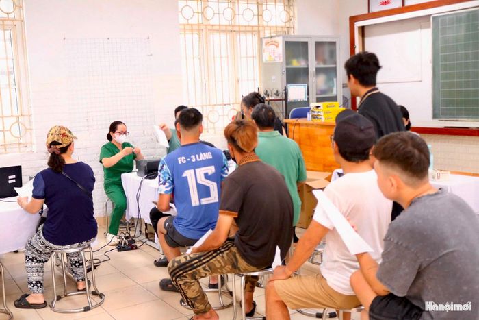Công tác chuẩn bị được triển khai khoa học, chu đáo, bảo đảm chương trình khám sức khỏe diễn ra thuận lợi. Ảnh: Tuệ Lâm