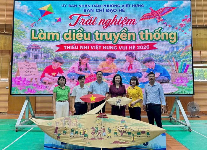 Không gian giới thiệu, trải nghiệm làm diều truyền thống. Ảnh: B.Duy