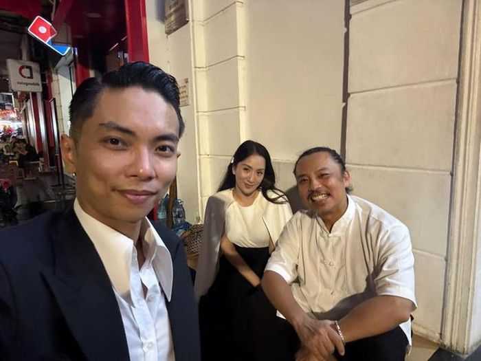 Khánh Thi đăng ảnh chúc mừng sinh nhật Chí Anh.