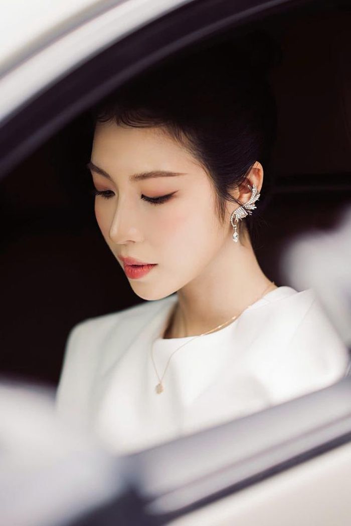 Châu Dương ngoài đời là người sống hướng nội