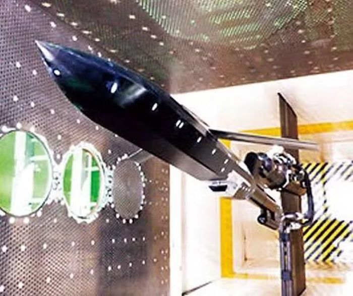 Trang Defense Express nhận xét, cuộc thử nghiệm này đã được dự đoán trước, vì thời hạn phát triển theo công bố dành cho tên lửa Type 12 SSM-2 phiên bản hàng không là cuối năm 2027. Ngoài ra biến thể phóng từ mặt đất sẽ phải đi vào hoạt động trong năm 2026.