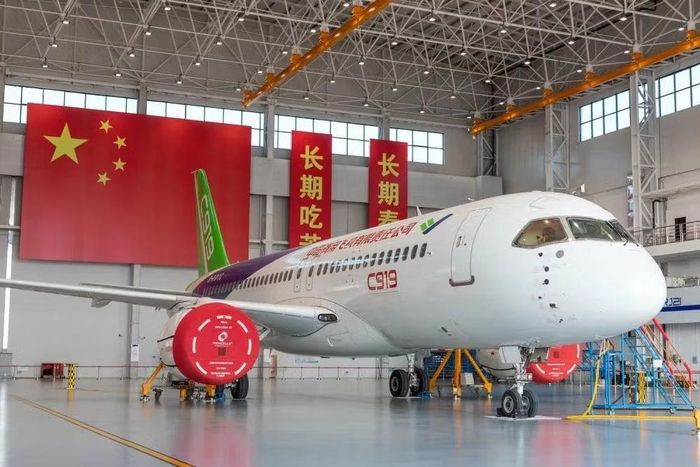 Phiên bản phi cơ chở khách C919 dành cho khu vực vùng núi cao được phát triển dựa trên mẫu tiêu chuẩn, nhưng đã được sửa đổi một số chi tiết để phù hợp với hoạt động tại các sân bay có độ cao lớn.
