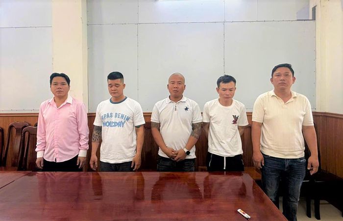 Các đối tượng tại cơ quan điều tra. Ảnh: CA Đà Nẵng.