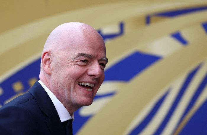  Làn sóng bất tín nhiệm ngày càng lớn đặt tương lai của Infantino trên cương vị Chủ tịch FIFA vào thế bấp bênh. 