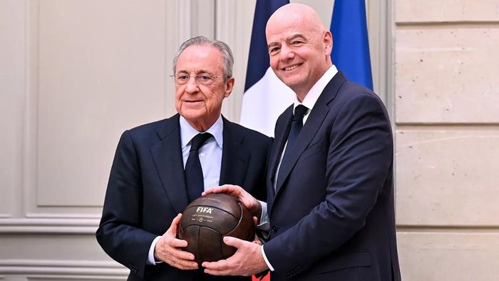  Florentino Perez từng dẫn đầu dự án Super League nhằm tạo đối trọng với hệ thống giải đấu của UEFA. 