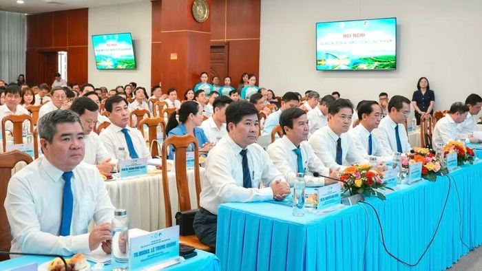 Đại biểu dự hội nghị.