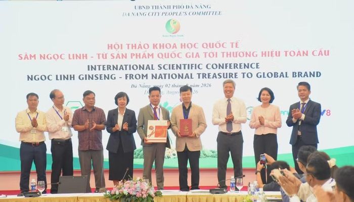Thành phố Đà Nẵng trao các biên bản ghi nhớ hợp tác giữa các cơ quan, tổ chức trong và ngoài nước về phát triển sâm Ngọc Linh.