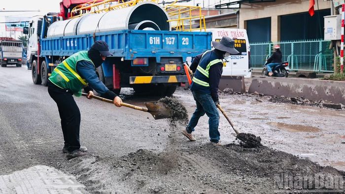 Chủ đầu tư mong muốn người dân, lái xe thông cảm, chia sẻ đối với những bất tiện tạm thời trong quá trình thi công. Đây là điều khó tránh khỏi khi sửa chữa tuyến Quốc lộ 51 đang khai thác với lưu lượng xe rất lớn.