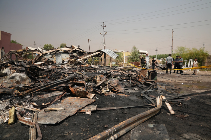 Hiện trường một vụ không kích tại thành phố Mosul, Iraq, ngày 29-7-2026. Ảnh: AP