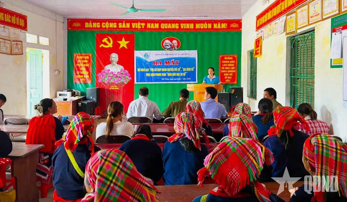 Hội Liên hiệp Phụ nữ xã Hồ Thầu, tỉnh Tuyên Quang lồng ghép tuyên truyền pháp luật với ra mắt Câu lạc bộ "Phụ nữ giúp nhau chuyển đổi số", nâng cao nhận thức, kỹ năng số cho hội viên. 