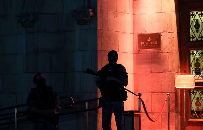Vụ nổ xảy ra tại nhà hàng Ý Balzi Rossi. (Ảnh: Reuters)