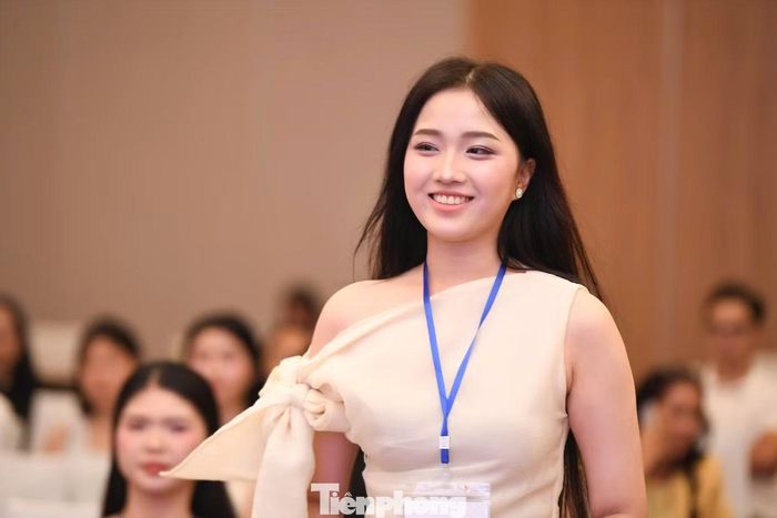 Với những cô gái được chọn, phía trước là chặng đường mới với nhiều thử thách nhưng cũng là cơ hội để tiếp tục hoàn thiện bản thân và khẳng định những giá trị theo đuổi. Còn với những thí sinh tạm dừng hành trình, điều nhận lại không chỉ là kết quả, mà còn là trải nghiệm dám thử sức, những người bạn mới, bài học mới và niềm tin vào giá trị của sự nỗ lực.