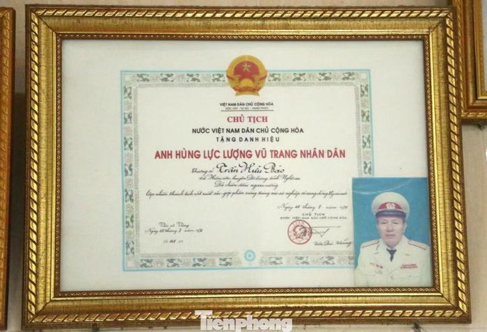Ông Nguyễn Hữu Bào được Phong tặng danh hiệu Anh hùng LLVTND khi mới 20 tuổi.