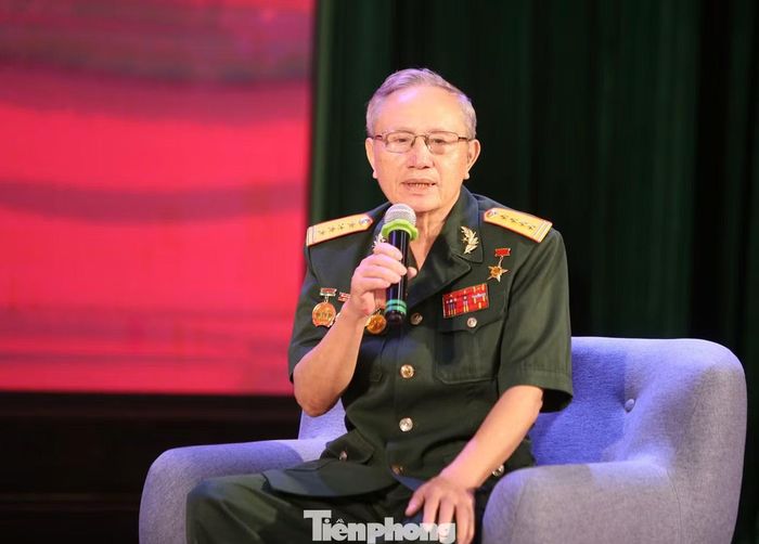 Anh hùng LLVTND Trần Hữu Bào.
