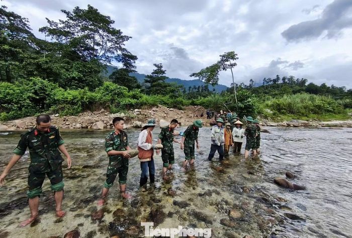  Đây là hoạt động nằm trong chương trình hành quân dã ngoại kết hợp làm công tác dân vận năm 2026 của Trung đoàn 764. 