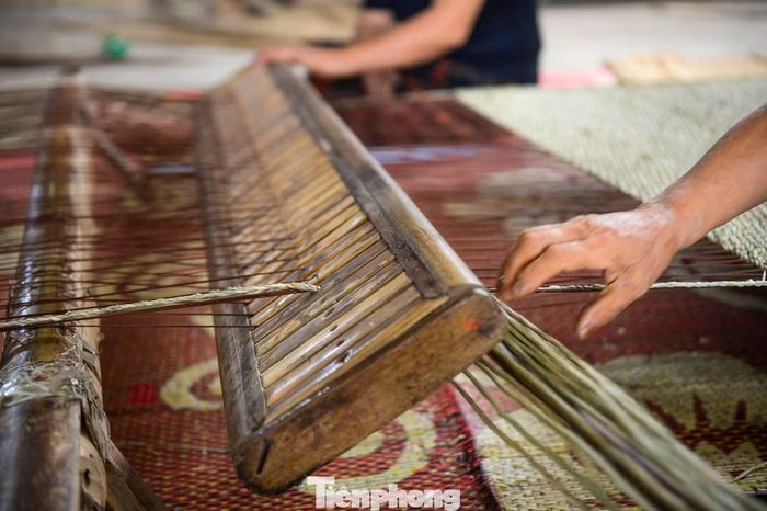 Những sản phẩm thủ công từ vùng trồng cói nơi đây từ lâu đã tiến đến thị trường trong và ngoài nước.