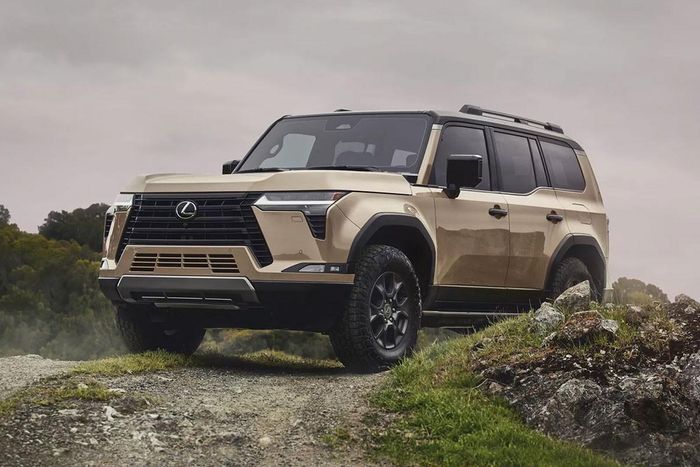 Lexus vượt qua các đối thủ hạng sang khác để trở thành thương hiệu có giá trị bán lại tốt nhất trong phân khúc xe hạng sang. Ảnh: Lexus