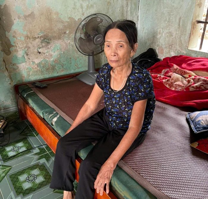 Bà Thọ không giấu được nỗi buồn mỗi khi nhớ đến con trai