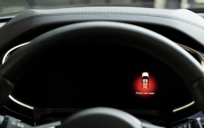 Cảnh báo người ngồi hoặc đồ vật ở hàng ghế sau (Rear Seat Reminder). Ảnh: Acura