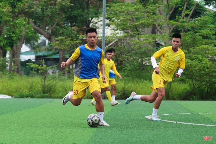 Nhiều gương mặt hiện nay của U17 HLHT được phát hiện tại Giải Bóng đá Thiếu niên - Nhi đồng Hà Tĩnh.