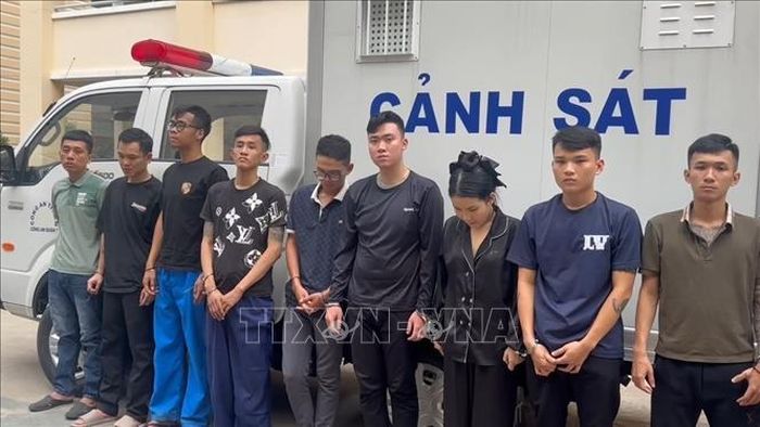 Các đối tượng tại cơ quan công an. Ảnh: TTXVN phát