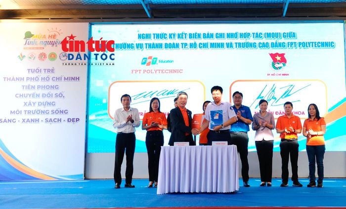 Thành Đoàn TP Hồ Chí Minh và Trường Cao đẳng FPT POLYTECHNIC xác lập ký kết phối hợp với các nội dung gắn với đổi mới sáng tạo, chuyển đổi số cùng nhiều hoạt động ý nghĩa khác dành cho đoàn viên, thanh niên, học sinh, sinh viên giai đoạn 2026 - 2030.