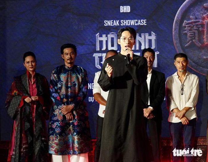 Tuấn Trần cho biết hiện tại vẫn còn đi khập khiễng sau khi gặp chấn thương. Ảnh: T.T.D.