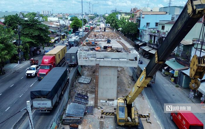 Theo thông tin từ đơn vị thi công xây lắp, thời điểm hiện tại nhiều hạng mục chính của giai đoạn 1 đã đạt kết quả tích cực. Ở phần cầu, toàn bộ 30 cọc khoan nhồi đã hoàn thành; kết cấu phần dưới với 7/7 mố, trụ cũng đã hoàn tất. Công tác đúc dầm hoàn thành 24/24 phiến và bản mặt cầu đã thi công được 2/5 nhịp.