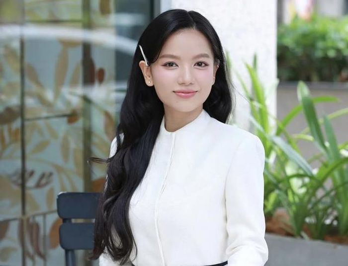 "Mỹ nhân Mưa đỏ" Lê Hạ Anh sở hữu nhan sắc ngọt ngào và lối diễn xuất đa dạng. Ảnh: FBNV.