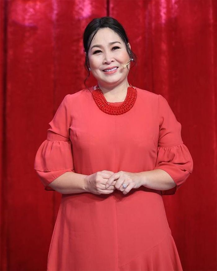 Ở tuổi 60, NSND Hồng Vân vẫn giữ nguyên ngọn lửa nghề.