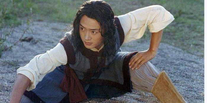 Thạch Phá Thiên có thể thi triển kiếm pháp dù trong tay hoàn toàn không có kiếm. 