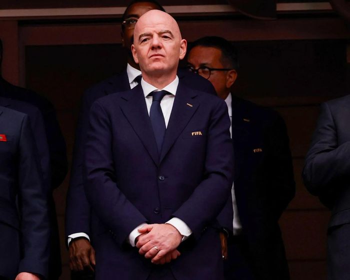 Gianni Infantino đang đối mặt với những lời kêu gọi từ chức chủ tịch FIFA. Ảnh: Alamy