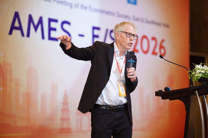GS. Lars Peter Hansen, Đại học Chicago, chủ nhân giải Nobel kinh tế 2013. Ảnh: AVSE Global