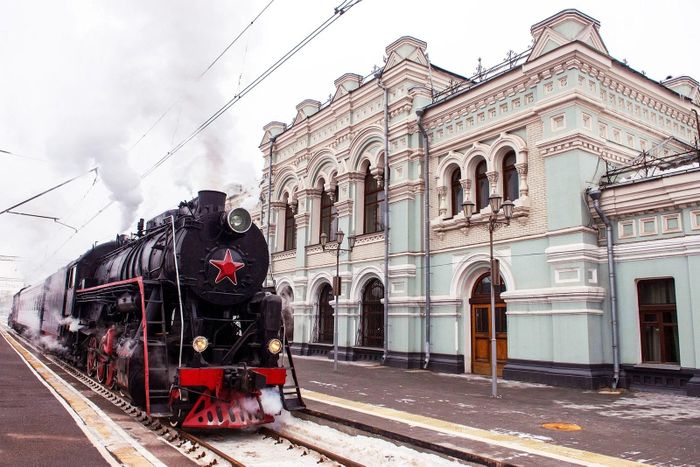 Tổng thống Nga chúc mừng Ngày truyền thống ngành đường sắt Nga. Ảnh: Russia Beyond.