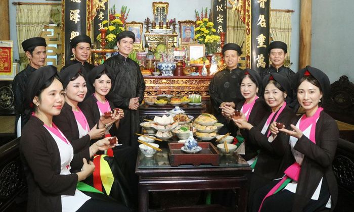 Tái hiện nét đẹp ẩm thực cơm quan họ truyền thống tại gia đình anh hai Dương Đức Thắng.