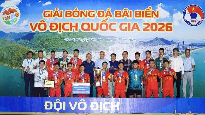 Đội bóng đá bãi biển Đà Nẵng giành chức vô địch thuyết phục. Ảnh: VFF