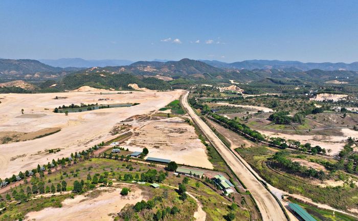 Dự án Trường đua ngựa, đua chó Thiên Mã Madagui - Câu lạc bộ Polo và ngựa biểu diễn tại xã Đạ Huoai, tỉnh Lâm Đồng đang được đẩy nhanh tháo gỡ khó khăn về quy hoạch chi tiết và tiến độ xây dựng