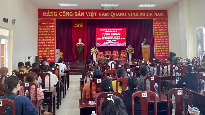 Hội nghị tuyên truyền về chống khai thác IUU tại phường Phú Thủy