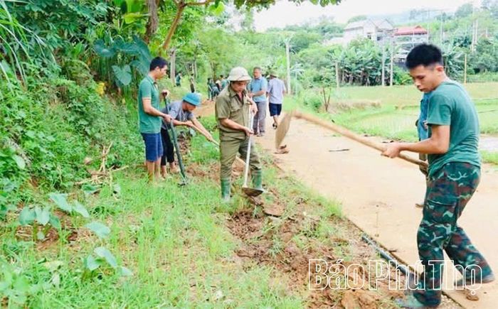 Gần 3.000 ngày công của Nhân dân và cán bộ, chiến sĩ Trung đoàn 174 đã được huy động, góp phần đảm bảo an sinh xã hội của xã Bằng Luân trong " Tháng Dân vận" năm 2026.