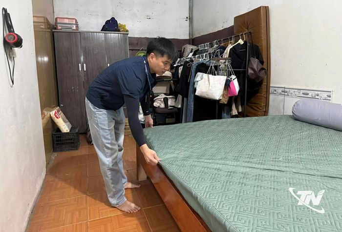 Phải thuê những căn phòng trọ chật hẹp, công nhân tại các khu công nghiệp trên địa bàn Thái Nguyên đang mong chờ các dự án nhà ở xã hội tại Thái Nguyên sớm hoàn thành.