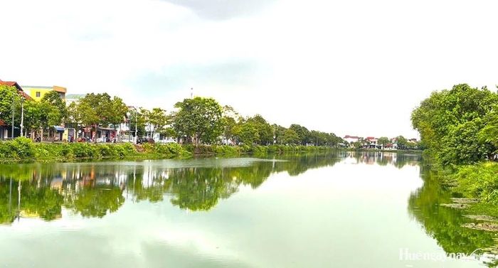 Khơi thông Ngự Hà là để tăng khả năng tiêu, thoát nước, giảm ngập cho khu vực Kinh thành. Ảnh: Nguyễn Quân