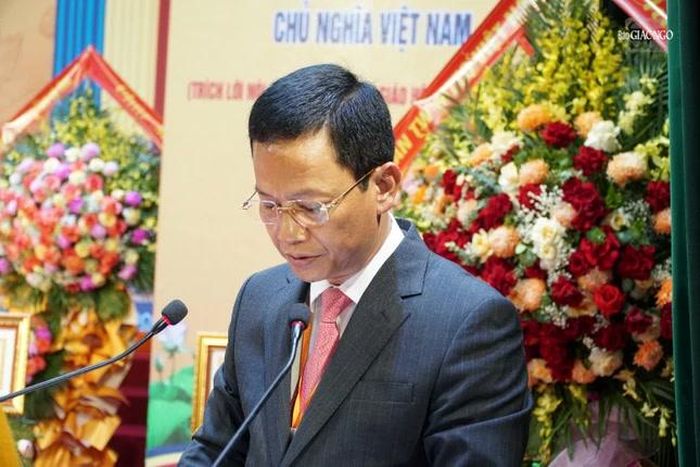 Ông Nguyễn Trọng Hiếu phát biểu 