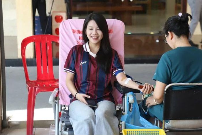 Niềm vui hiến máu cứu người