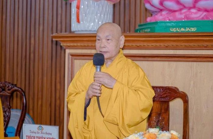 Trưởng lão Hòa thượng Thích Thiện Nhơn ban đạo từ