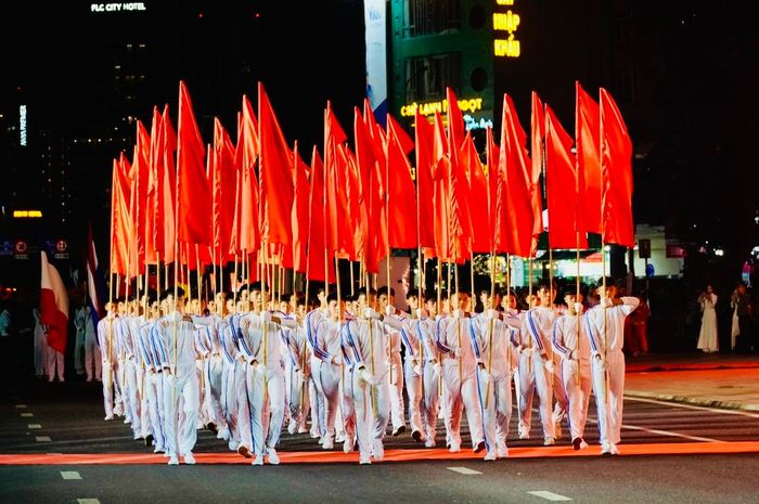 Với chủ đề "Võ cổ truyền Việt Nam - Tinh hoa ngời sáng", liên hoan diễn ra từ ngày 2 - 5/8, quy tụ 16 đoàn võ thuật quốc tế cùng hàng chục đoàn võ thuật trong nước và tỉnh Gia Lai. Sự kiện cũng đánh dấu chặng đường 20 năm hình thành, phát triển của Liên hoan Quốc tế Võ cổ truyền Việt Nam.