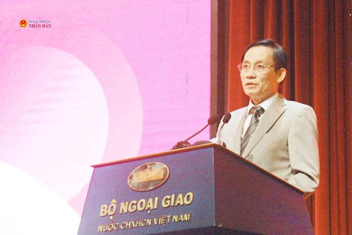 Bộ trưởng Bộ Ngoại giao Lê Hoài Trung phát biểu chỉ đạo hội nghị. Ảnh: Hồng Nhung
