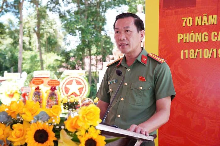  Thượng tá Vũ Thanh Khương, Trưởng phòng Cảnh vệ miền Nam (Phòng 180) phát biểu ý kiến. 