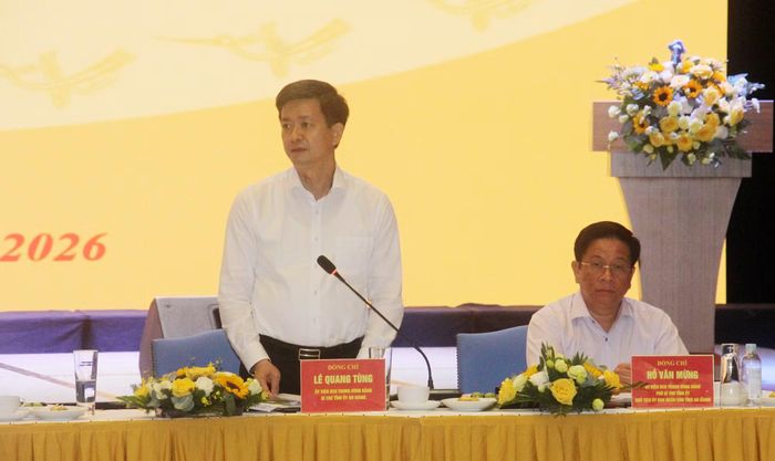 Đồng chí Lê Quang Tùng, Ủy viên Trung ương Đảng, Bí thư Tỉnh ủy An Giang phát biểu tại buổi làm việc.