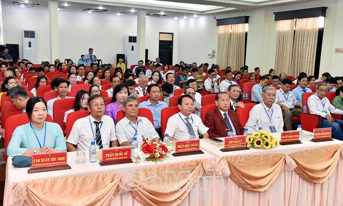 Đại biểu dự hội nghị.